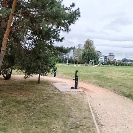 アパート Ozas Park